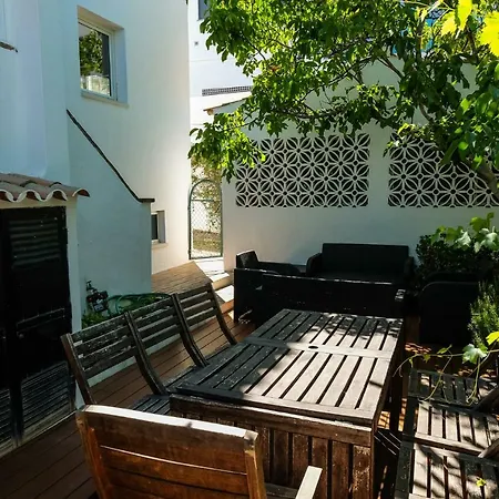 Lovely Family House Ferienhaus *